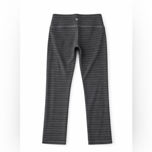 Women’s Lululemon black and gray striped leggings size 8
